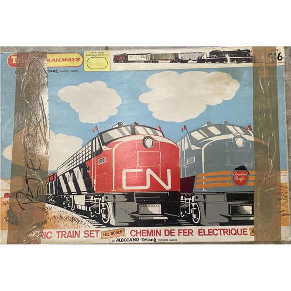 Vintage Meccano Tri-ang Electric Train Set for the Canadian market featuring CN Rail.