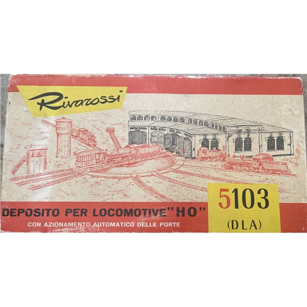 Vintage Rivarossi HO scale locomotive depot (model 5103)