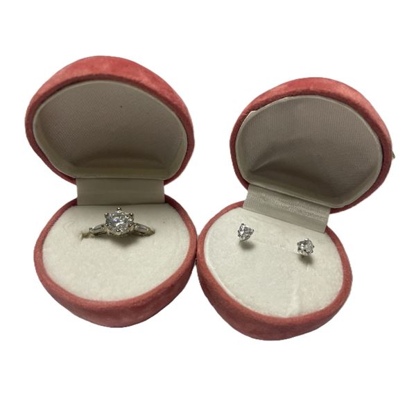 Ring and Earrings in Apple Shaped Boxes , Size 3.5 to 4