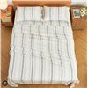 Image 1 : Goyeeon 4PC Deep Sheet Set, Gray Stripe - Queen Size