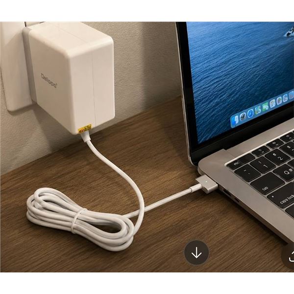 Delippo 18.5V 4.6A Power Adapter
