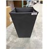 Image 2 : Keter Stone-Look Planter Black