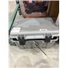 Image 2 : Oaho Gray Plastic Storage Box