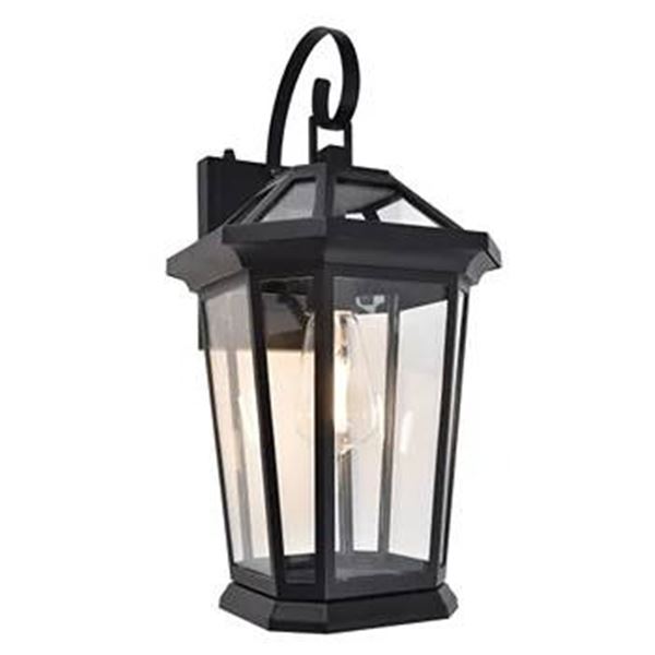 Lutec Traditional Outdoor Wall Light