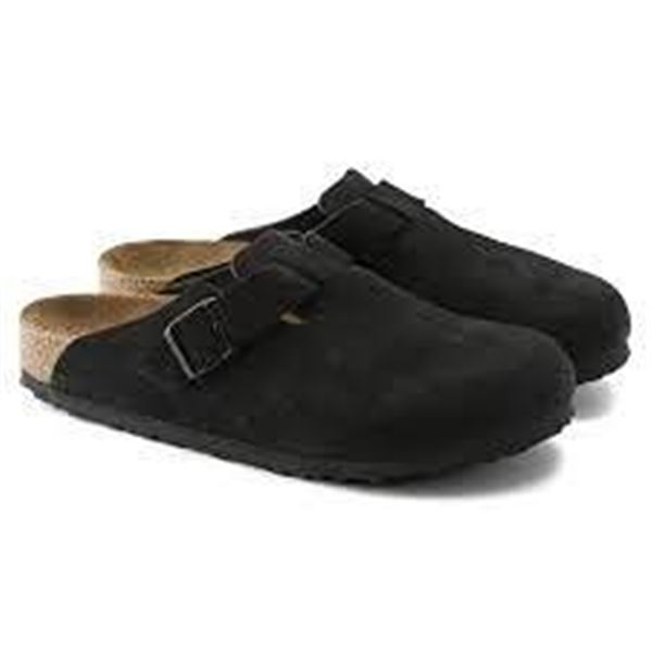 Royal Canadian Women's Suede Clog Size 8