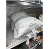 Image 3 : Lot of 2 - Beautyrest Pillows