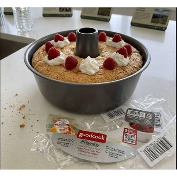 Lot of 6 GoodCook Angel Food Cake Pans