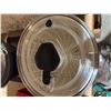 Image 3 : LOT OF 2 BENTO STYLE FOOD DISHES  & SALAD SPINNER