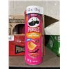 Image 2 : Pringles Sweet Chili Sauce Chips 131g