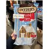 Image 2 : Snyder's of Hanover Pretzel Rods 240g
