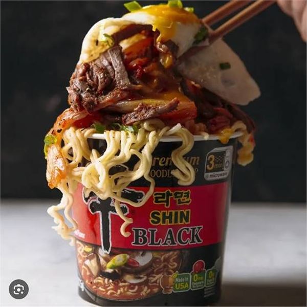 Nongshim Shin Ramyun Black 6-Pack Noodles
