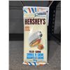 Image 1 : Hershey's Filled Cookies 'N' Creme Bar