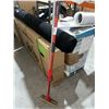 Image 1 : Vileda Sponge Mop and Globe Yarn Mop