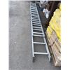 Image 2 : 12' Aluminum Extension Ladder