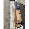 Image 2 : RONA 6 Ft. Long Wooden Railing Kit