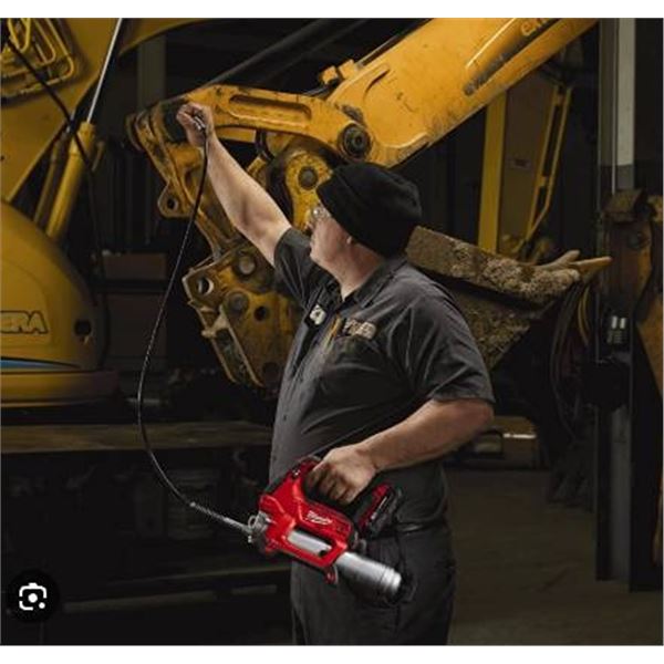 Milwaukee M18 2-Speed Grease Gun Kit