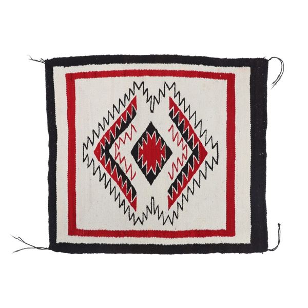 Navajo Ganado Trading Post Medallion Rug c. 1940s