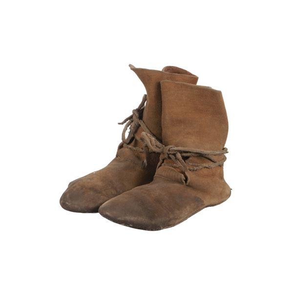 Blackfeet Chief Little Dog Owned Hide Moccasins