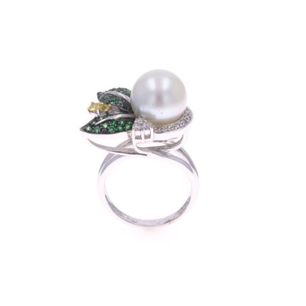 Cultured South Sea Pearl Sapphire Diamond Ring
