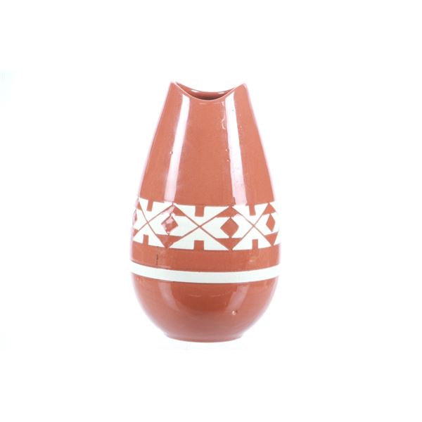 Dakota Sioux Ceramic Hand Crafted Vase-Swift Eagle