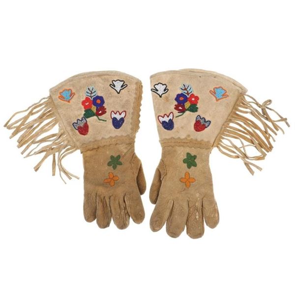 Ca. 1930's Crow Apsaalooke Beaded Gauntlet Gloves