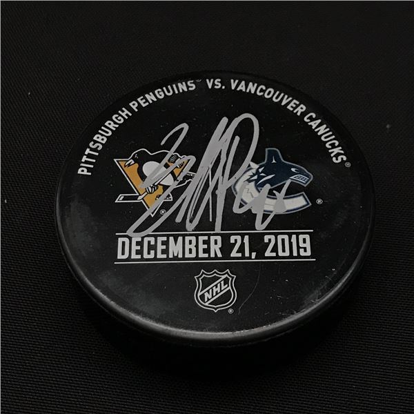 ELIAS PETTERSSON SIGNED VANCOUVER CANUCKS HOCKEY PUCK WWOC COA