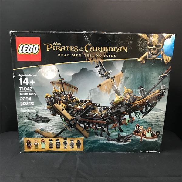 LEGO DISNEY PIRATES OF THE CARIBBEAN #71042 SEALED TRADING CARDS BOX