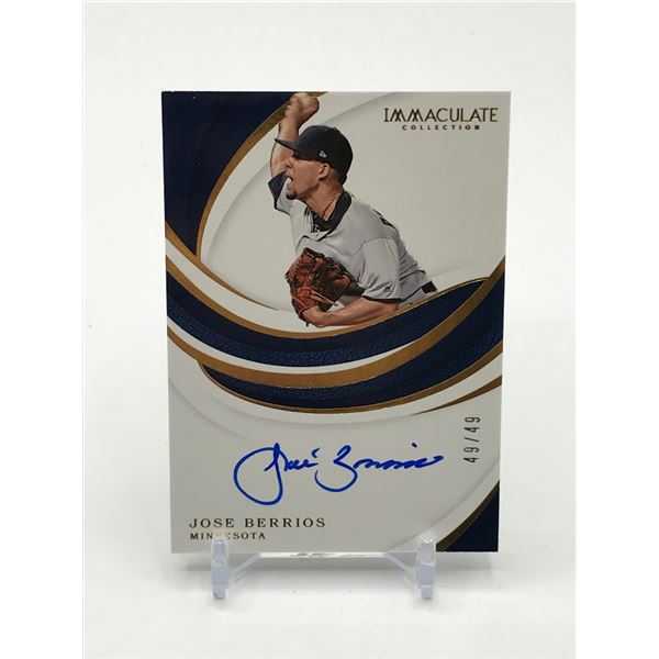 2019 PANINI IMMACULATE JOSE BERRIOS AUTOGRAPH 49/49