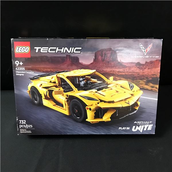 LEGO TECHNIC #42205 CHEVROLET CORVETTE STINGRAY SEALED IN ORIGINAL PACKAGING