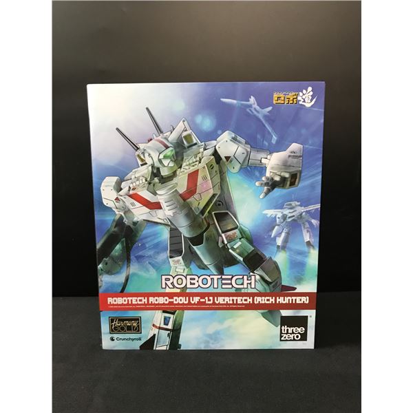 HARMONY GOLD THREE ZERO ROBOTECH IN ORIGINAL PACKAGING