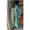 Image 2 : LARGE BUNDLE OF ASSORTED ROPE