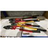 Image 1 : GROUP OF APPROX 5 CRIMPERS & CUTTERS