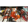 Image 5 : HILTI HDM500 ADHESIVE DISPENSER, CARTRIDGES, HILTI HOLLOW DRILL BITS, ASSORTED CAULKING GUNS,