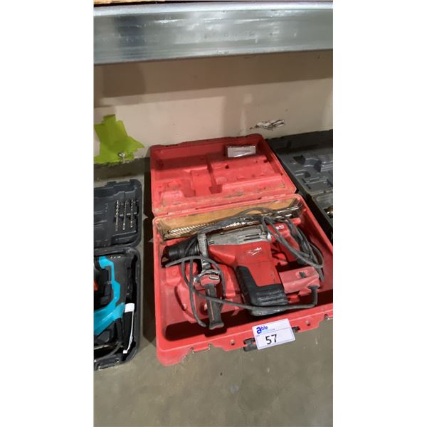MILWAUKEE AVS INDUSTRIAL ELECTRIC DEMOLITION DRILL WITH BITS IN HARD TRANSPORT CASE