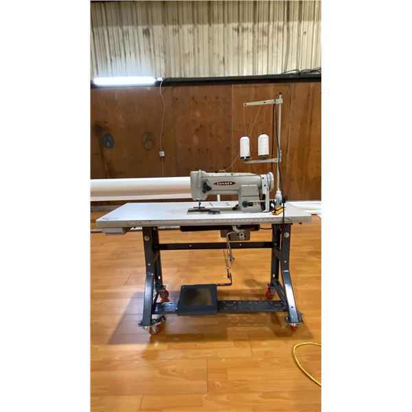 PFAFF SINGLE NEEDLE, SINGLE SPOOL INDUSTRIAL MOBILE CANVAS SEWING STATION WITH TABLE ELKAARVARIO