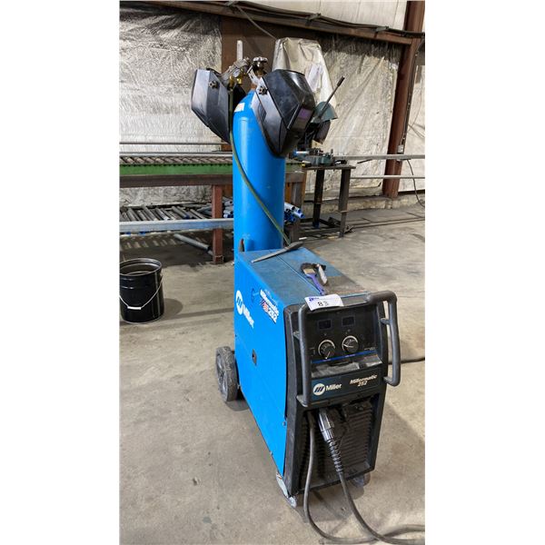 MILLER MILLERMATIC 252 INDUSTRIAL MIG WELDING UNIT WITH GROUNDING CABLE & STINGER