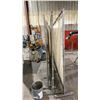 Image 2 : GROUP OF 5 WHITE WELDING SCREENS