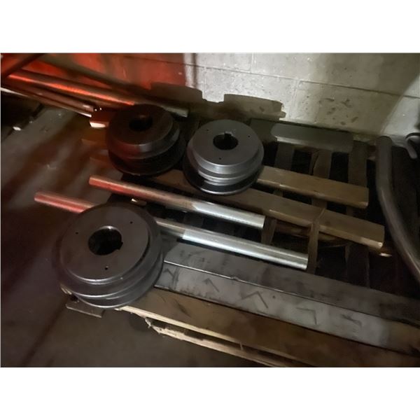 ASSORTED SIZED HEAVY DUTY INDUSTRIAL BENDING MACHINE DIES FOR LOT #92