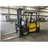 Image 2 : YALE 3 STAGE 189" MAST 5,000LB CAPACITY SIT DOWN COUNTERBALANCE PROPANE FORKLIFT WITH EXTRA WIDE