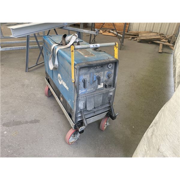 MILLER BOBCAT250 CC/CV, AC/DC 10000 WATT WELDER GENERATOR ON MOBILE CART *NO GROUND CABLE, NO