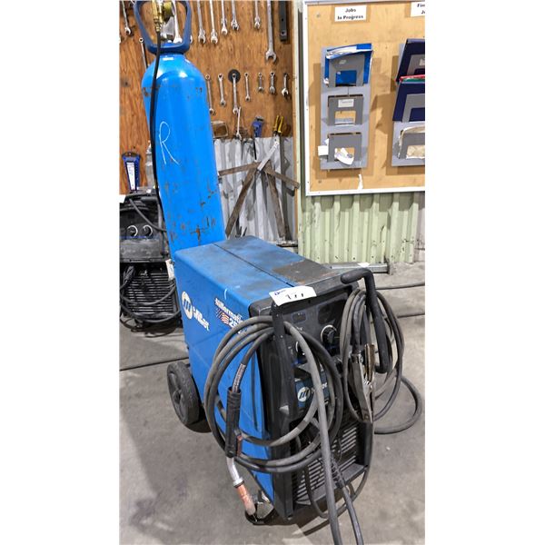 MILLER MILLERMATIC 252 INDUSTRIAL MIG WELDING UNIT WITH GROUNDING CABLE & STINGER