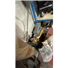 Image 2 : DEWALT D55166, 6 GALLON HORIZONTAL PORTABLE ELECTRIC AIR COMPRESSOR