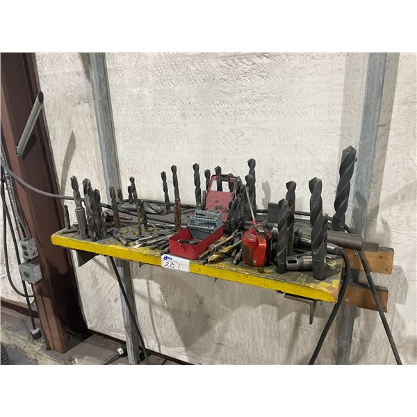 LARGE GROUP OF ASSORTED DRILLING BITS