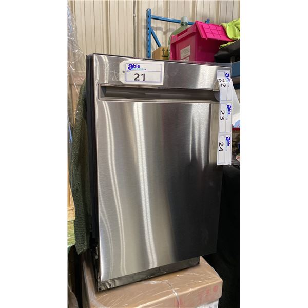HAIER MODEL QDT125SSLSS. STAINLESS STEEL 18" BUILT IN COMPACT SMART DISHWASHER WITH TOP CONTROL