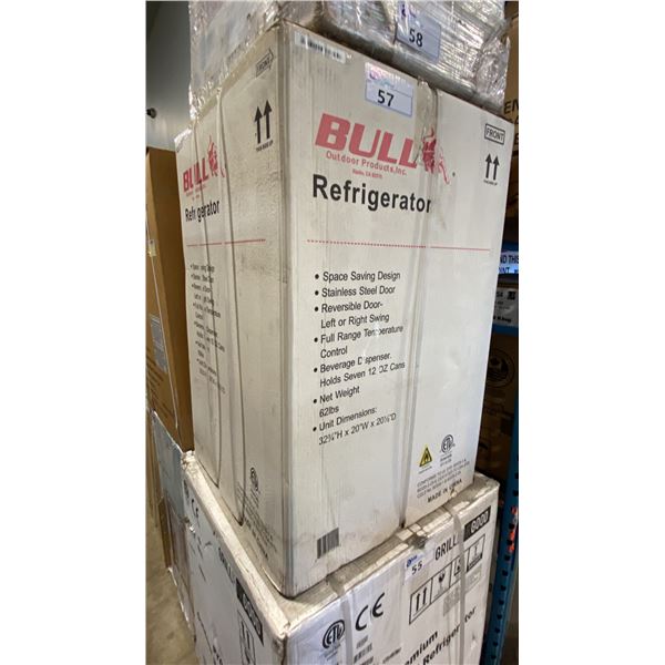 BULL MODEL 11001. 4.5 CU FT COMPACT OUTDOOR REFRIGERATOR *IN BOX*