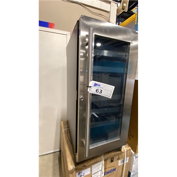 CAVAVIN MODEL V-028WDZ. 15" COMPACT DUAL ZONE WINE COOLER *HAS DAMAGE ON TOP FRONT CORNERS*