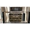 Image 4 : BOSCH MODEL HSLP451UC. BENCHMARK SERIES 30" STAINLESS STEEL BUILT IN STEAM CONVECTION OVEN WITH DUAL