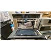 Image 3 : CAFE MODEL CSB913P4N2W2. 30" SMART 5-IN-1 BUILT IN WALL OVEN WITH MATTE WHITE FINISH & BRUSHED