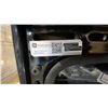 Image 6 : G.E APPLIANCES MODEL JCS840SM5SS. 30" STAINLESS STEEL SLIDE IN ELECTRIC RANGE WITH TRUE EUROPEAN