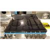 Image 2 : G.E APPLIANCES MODEL JCAS640. 24" 4 ELEMENT ELECTRIC RANGE